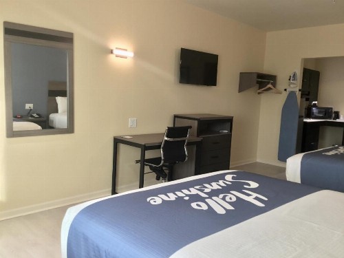 Days Inn by Wyndham Freeport - image 34