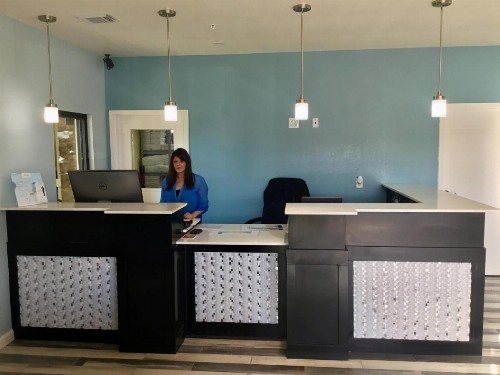 Days Inn by Wyndham Freeport - image 41