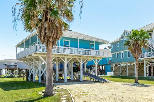 Casita at the Pass - Cute Beach Getaway Filtered Views of Gulf and Bay! - image 21