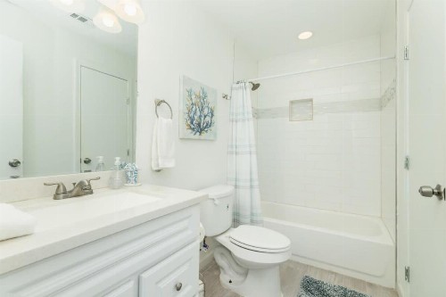 Casita at the Pass - Cute Beach Getaway Filtered Views of Gulf and Bay! - image 24