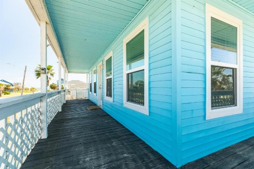 Casita at the Pass - Cute Beach Getaway Filtered Views of Gulf and Bay! - image 37