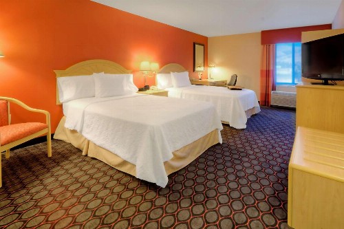 Hampton Inn Fremont - image 22