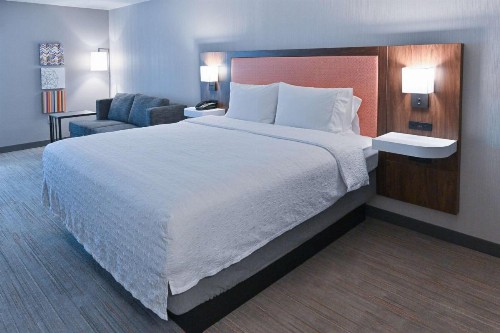 Hampton Inn Fremont - image 32
