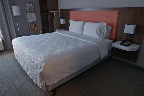 Hampton Inn Fremont - image 45