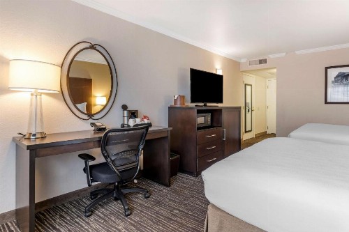 Best Western Plus Garden Court Inn - image 20