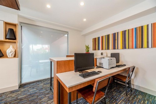 Holiday Inn Express Fremont - Milpitas Central an IHG Hotel - image 32