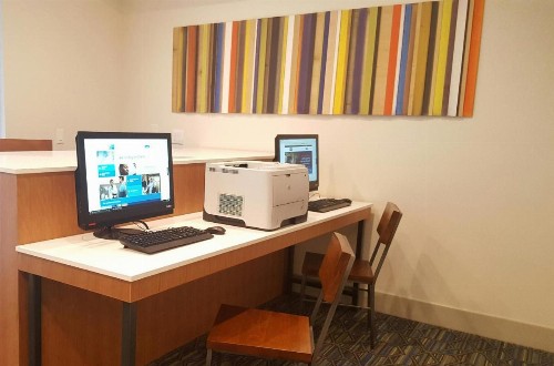 Holiday Inn Express Fremont - Milpitas Central an IHG Hotel - image 40