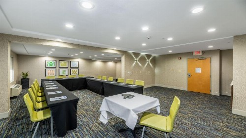Holiday Inn Express Fremont - Milpitas Central an IHG Hotel - image 47