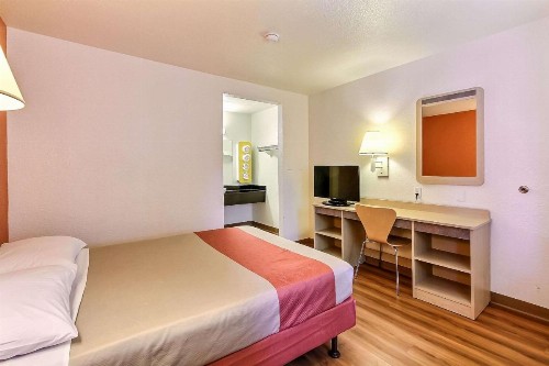 Motel 6-Fremont CA - North - image 2