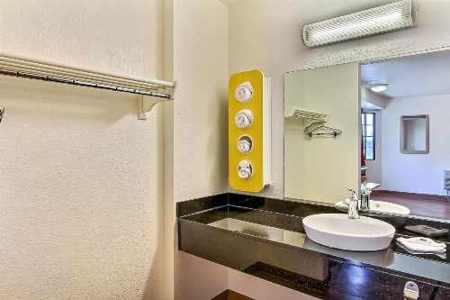 Motel 6-Fremont CA - North - image 34