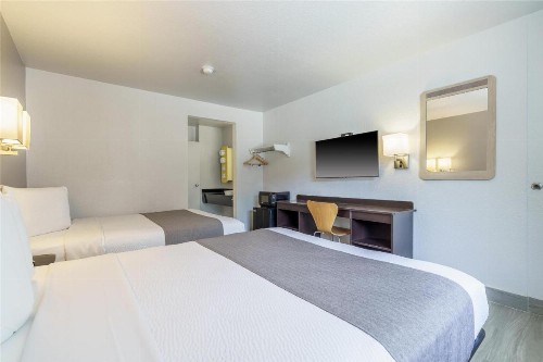 Motel 6-Fremont CA - North - image 40