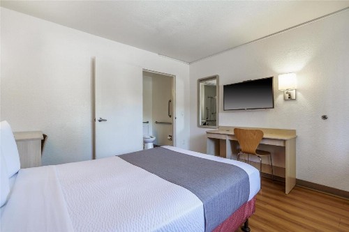 Motel 6-Fremont CA - North - image 41