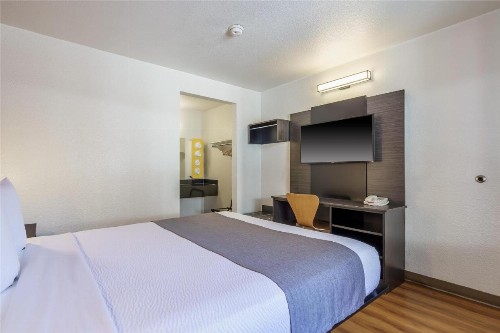 Motel 6-Fremont CA - North - image 47