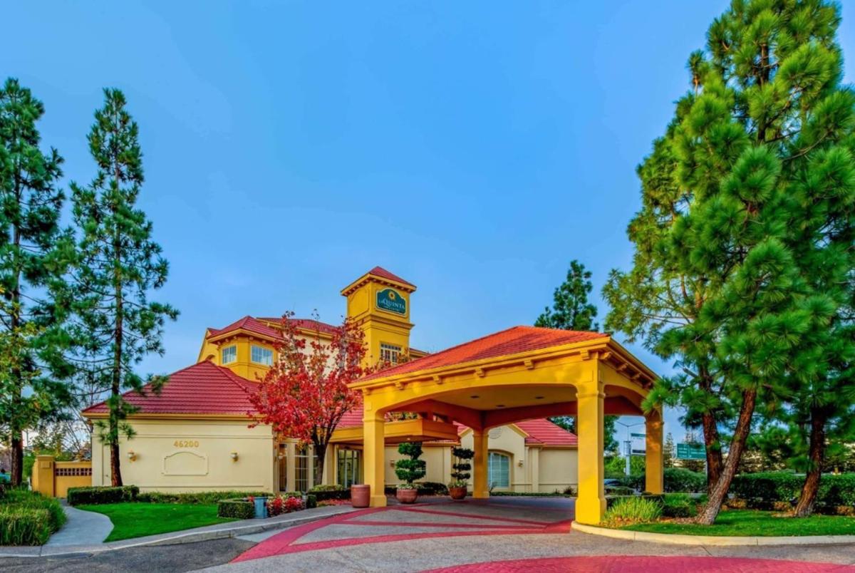 La Quinta by Wyndham Fremont / Silicon Valley - image 2
