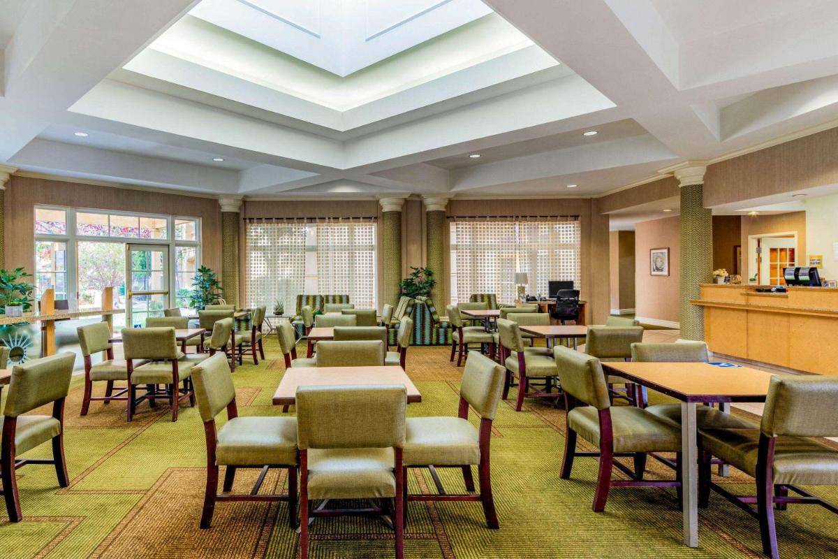 La Quinta by Wyndham Fremont / Silicon Valley - image 3