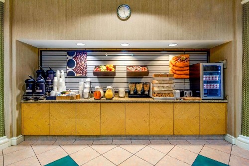 La Quinta by Wyndham Fremont / Silicon Valley - image 4