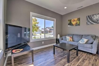 Sleek and Modern Bay Area Apartment with Patio!