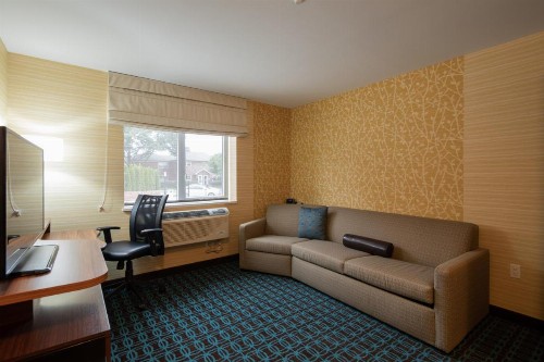 Fairfield Inn & Suites by Marriott New York Queens/Fresh Meadows - image 22