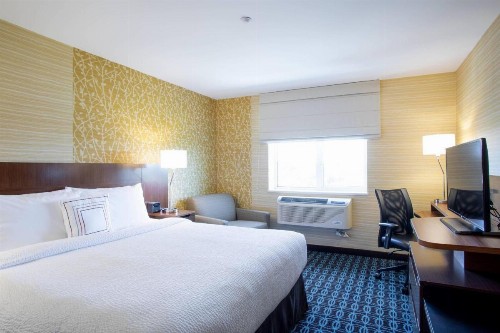Fairfield Inn & Suites by Marriott New York Queens/Fresh Meadows - image 30