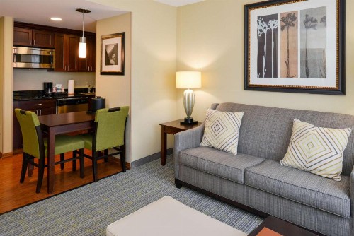 Homewood Suites by Hilton Fresno - image 28