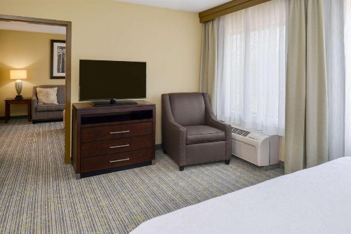 Homewood Suites by Hilton Fresno - image 29