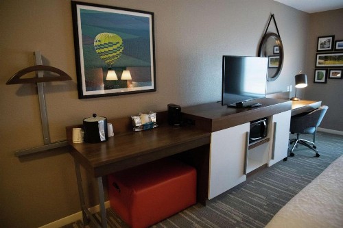 Hampton Inn & Suites Fresno - image 19