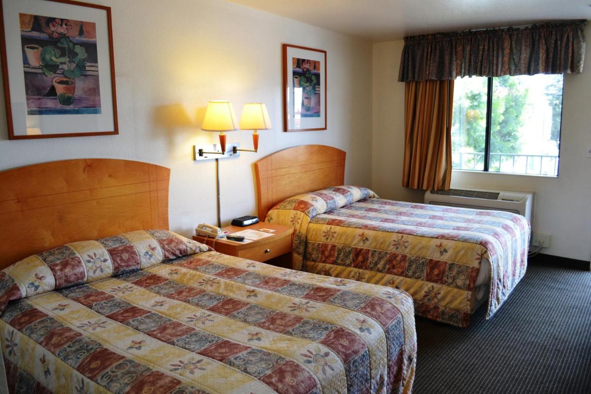 Vagabond Inn Fresno - image 4