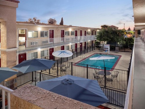 Dream Inn - image 14