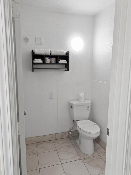 Dream Inn - image 16