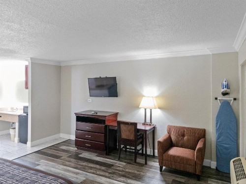 Dream Inn - image 37