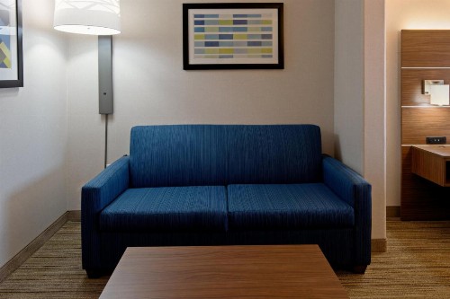Holiday Inn Express Fresno South an IHG Hotel - image 10