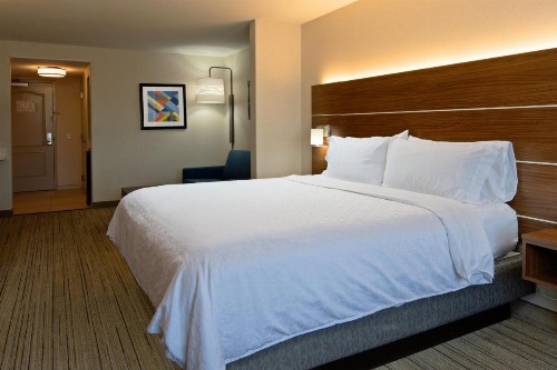 Holiday Inn Express Fresno South an IHG Hotel - image 13