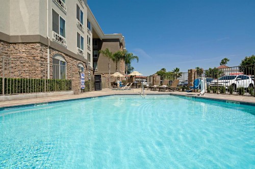 Holiday Inn Express Fresno South an IHG Hotel - image 17