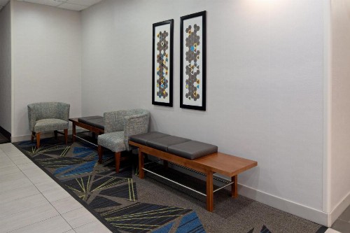 Holiday Inn Express Fresno South an IHG Hotel - image 26