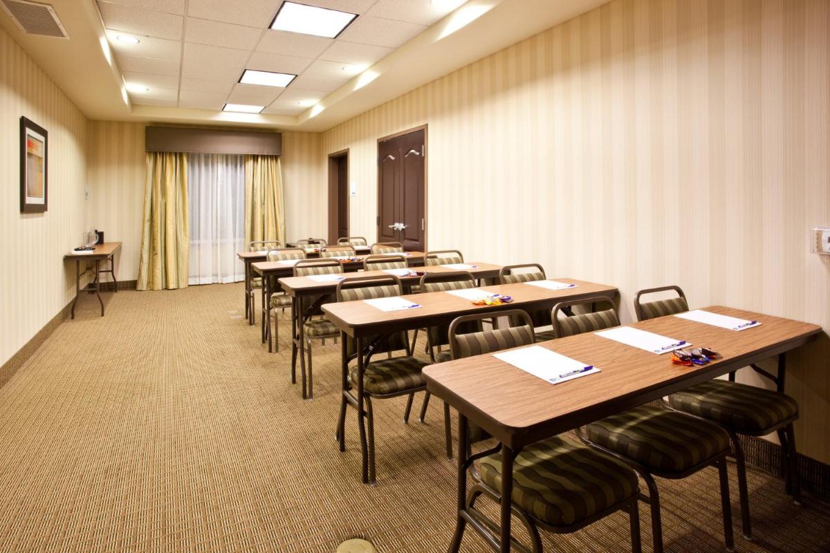 Holiday Inn Express Fresno South an IHG Hotel - image 5