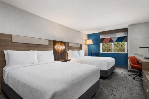 Holiday Inn Express Fresno River Park Highway 41 an IHG Hotel - image 10
