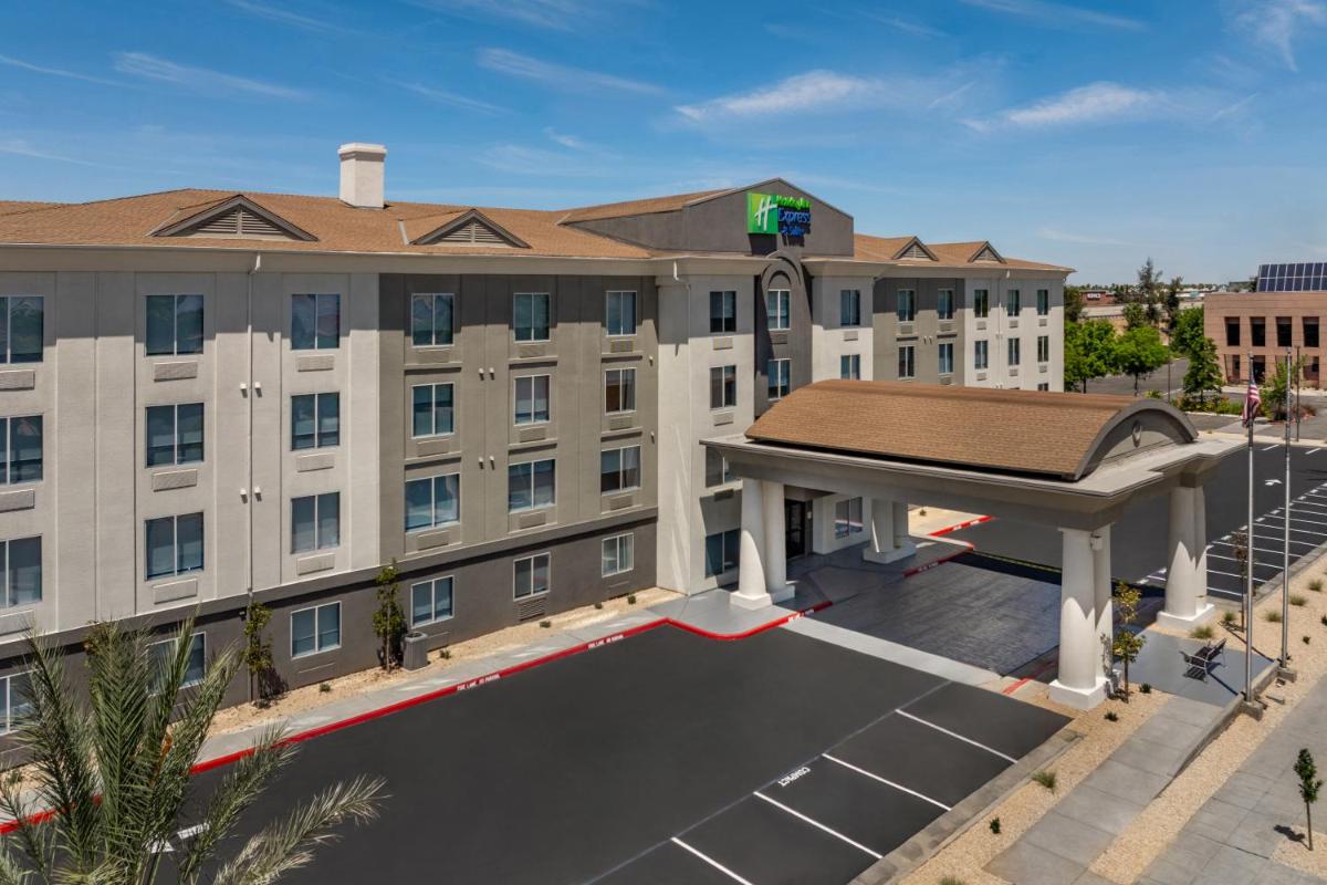 Holiday Inn Express Fresno River Park Highway 41 an IHG Hotel - image 3