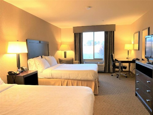 Holiday Inn Express Fresno Northwest - Herndon an IHG Hotel - image 33