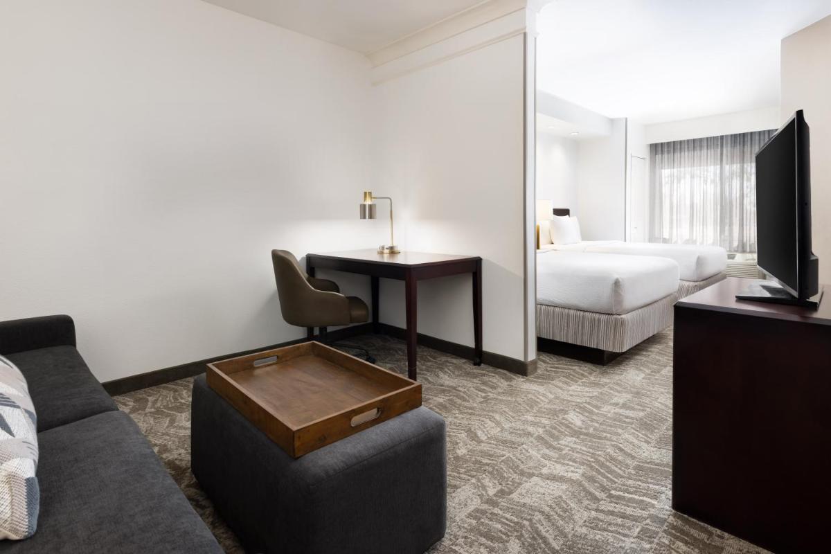 SpringHill Suites Fresno - image 2
