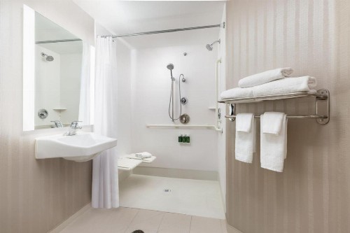 SpringHill Suites Fresno - image 23