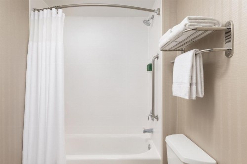 SpringHill Suites Fresno - image 25