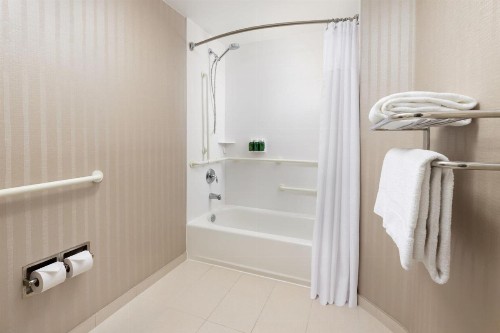SpringHill Suites Fresno - image 26