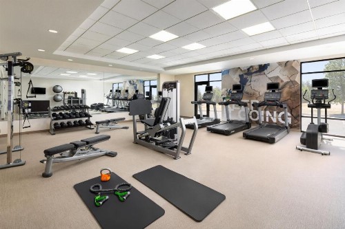 SpringHill Suites Fresno - image 33