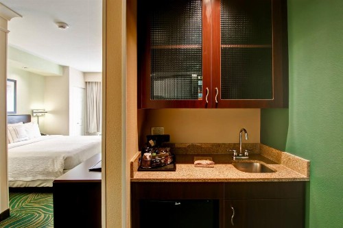 SpringHill Suites Fresno - image 38