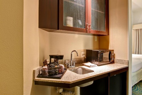 SpringHill Suites Fresno - image 40