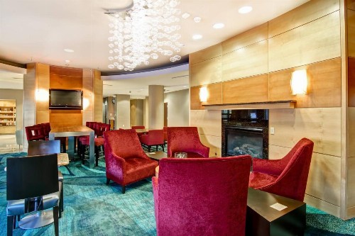 SpringHill Suites Fresno - image 44