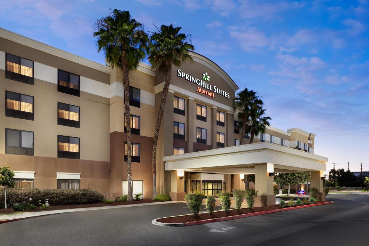 SpringHill Suites Fresno - image 6