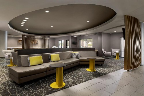 SpringHill Suites Fresno - image 9