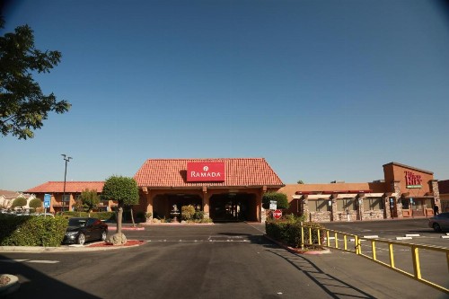 Ramada by Wyndham Fresno North - image 18