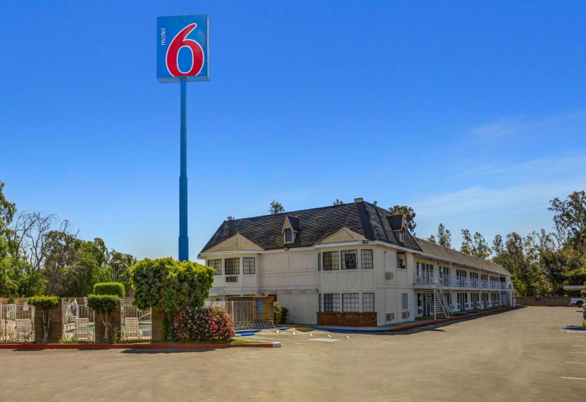 Motel 6-Fresno CA - Belmont Ave - image 3